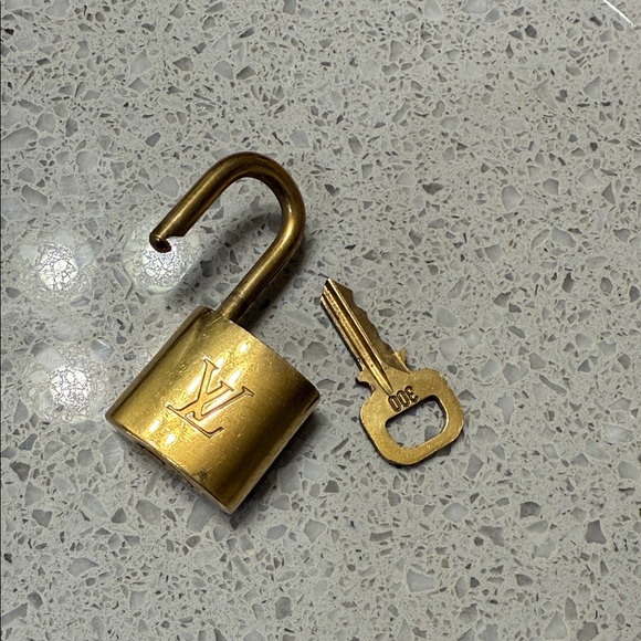 Louis Vuitton Gold Padlock Key Holder - Picture 3 of 3